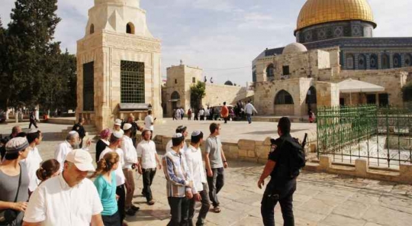 مستوطنون يقتحمون الأقصى