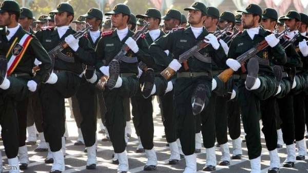 ترامب يدرس قرارا بشأن الحرس الثوري الإيراني