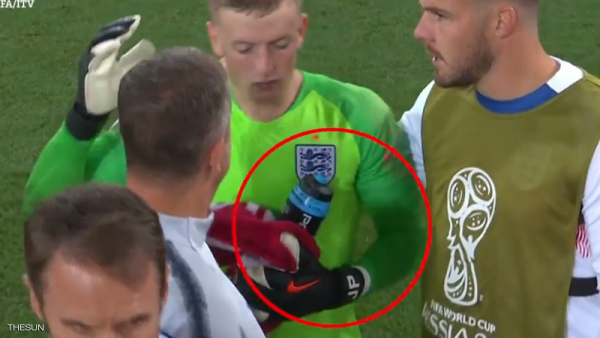 زجاجة ماء أنقذت إنجلترا أمام كولومبيا بركلات الترجيح