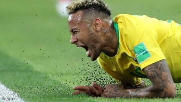 شاهد.. أطفال يتدربون على تمثيليات نيمار