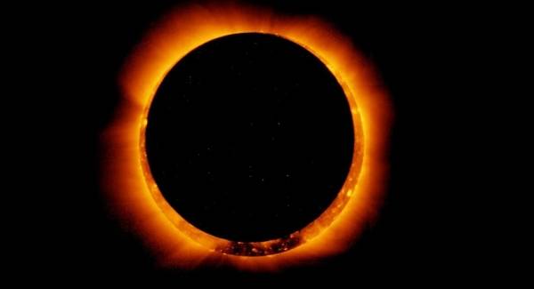 هذا الشهر... ما لا تعلمه عن أطول خسوف في القرن الـ 21