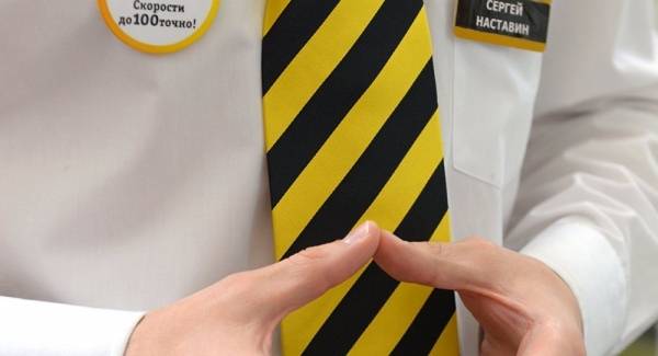 ربطة العنق قد تؤثر على إبداعك في العمل