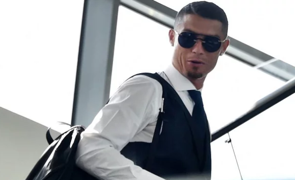 قبل اتمام صفقة القرن .. كريستيانو رونالدو جلاد يوفنتوس