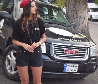 فيديو جديد لشرطيات “الشورت القصير” في لبنان.. وبي بي سي تصفهن بـ”المثيرات”