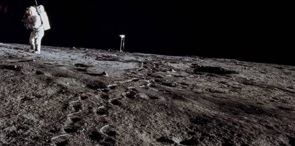 “عروض زواج حول القمر” بحلول 2022