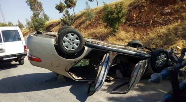 5 إصابات بتدهور مركبة في مخيم الشهيد