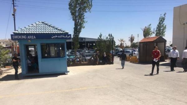 فريق متخصص لاصلاح عطل بنظام ترخيص ماركا