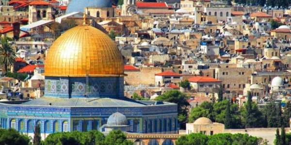 فتوى رسمية تحرّم تمليك أراضي فلسطين للاحتلال