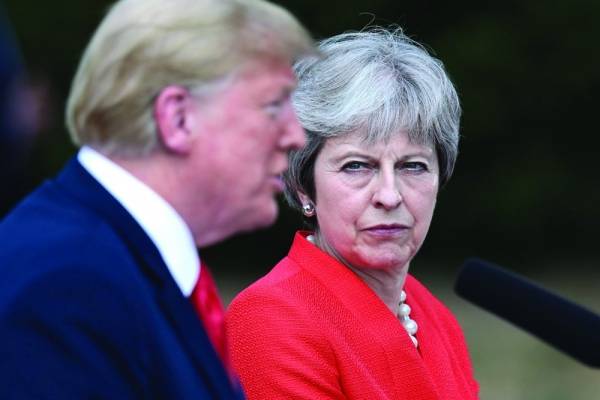 ترامب يكذّب الصحافة البريطانية: لم أهن ماي وأنا مع خطتها ل «بريكزيت»