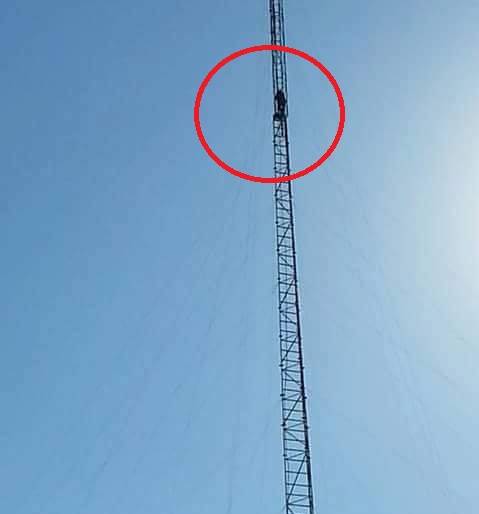 الأمن يثني شاب عن الإنتحار في ذيبان