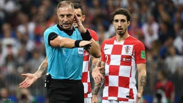 القرار الجدلي يثير عواصف الجحيم على حكم نهائي المونديال