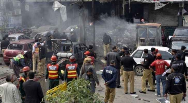 ارتفاع حصيلة التفجير الانتحاري في باكستان إلى 149 قتيلا