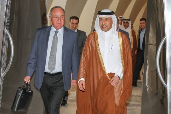 استقبال رسمي لوزير العمل الأردني في قطر