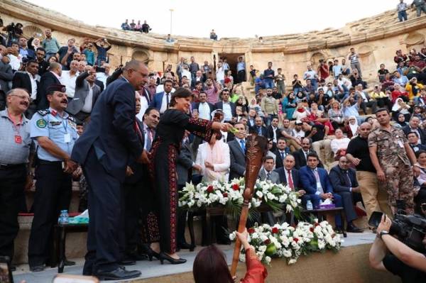 مهرجان جرش يوقد شعلته الـ33 تزامنا مع الاحتفال باليوبيل الذهبي لمعركة الكرامة  شاهد الصور