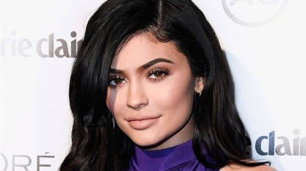 هل كايلي جينر أصغر مليارديرة عصامية في التاريخ حقا؟