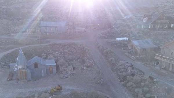 بيع مدينة أشباح بـ 1.4 مليون $ (فيديو)