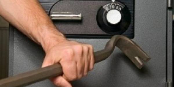 كشف ملابسات سرقة (20) الف دينار من احدى محطات الوقود في عمان