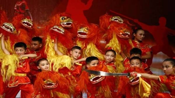 الصين تدعو مواطنيها إلى زيادة النسل!