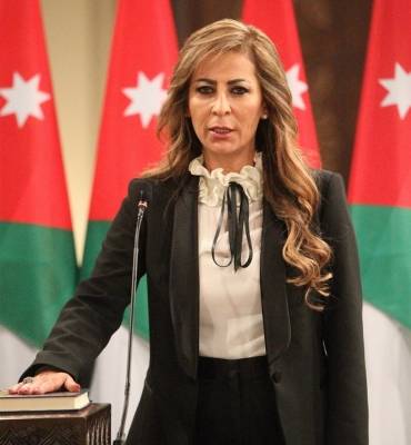 غنيمات القبض على 30 شخص في قضية تصنيع وتهريب الدخان