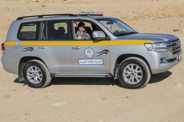 الجمارك: تداهم (3) مواقع جنوب عمّان وتضبط معدات تصنيع دخان