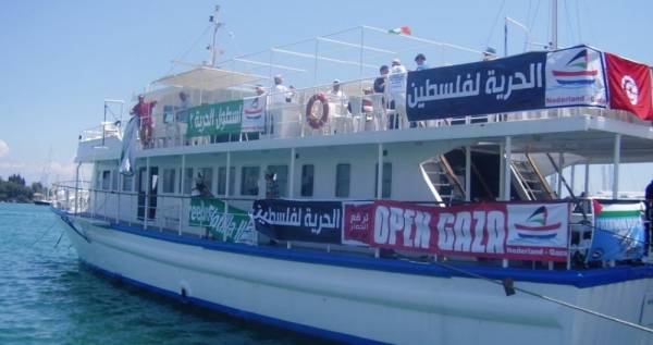 البحرية الاسرائيلية تسيطر على سفينة العودة