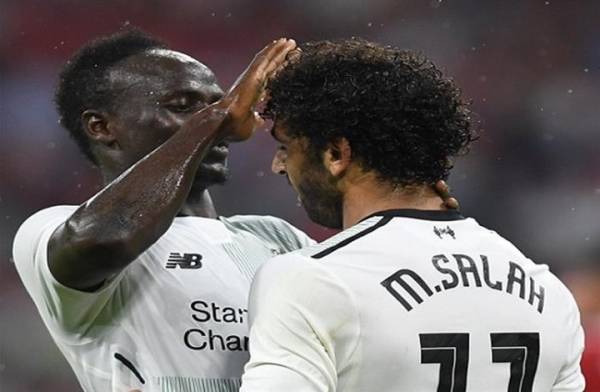 خلاف بين صلاح وماني أمام المرمى.. ما السبب؟ (فيديو)