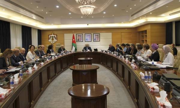 الرزاز سيعيد هيكلة الجهاز الحكومي