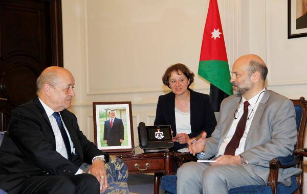 الرزاز لوزير الخارجي الفرنسي: هذا هو التحدي الاكبر الذي يواجهنا