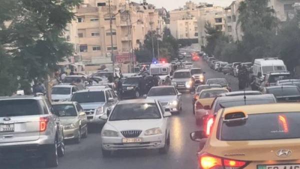 الصويفية....رجل يطلق النار على رجلين وامرأة داخل كوفي شوب شاي وشيشة..تفاصيل صادمة