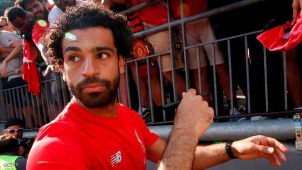 الباص والسيارة.. صلاح يكشف أغرب مشكلتين بمصر وإنجلترا