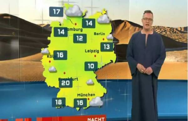 مذيع ألماني يقدم النشرة الجوية بـ”الجلابية” المصرية “فيديو”