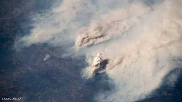 جحيم كاليفورنيا وصل الفضاء الخارجي