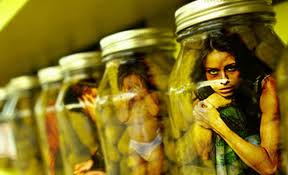 الجهود الرسمية حيال مكافحة الاتجار بالبشر