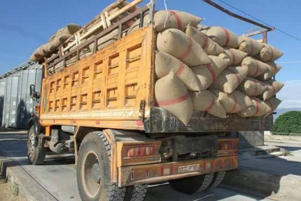 الصناعة والتجارة تشكل لجان للتحقق من موجودات مراكز الاعلاف