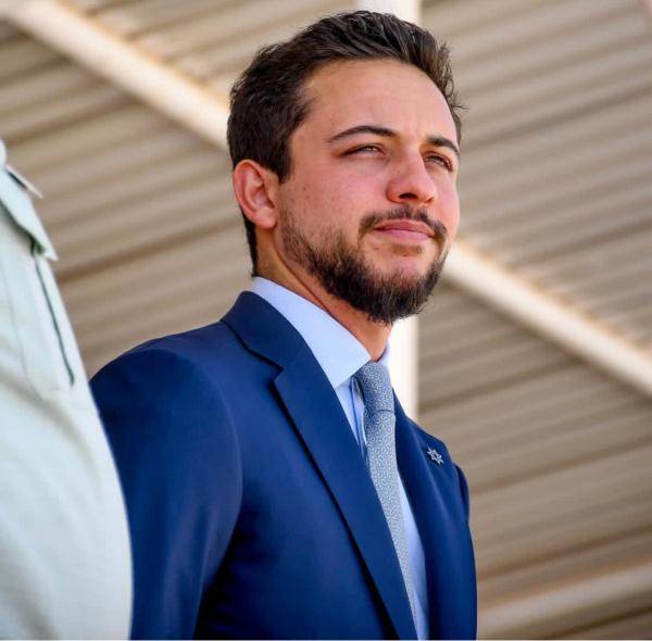 ولي العهد: أثناء مراسم تخريج دورة مرشحي الطيران 47