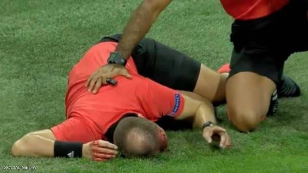 زجاجة ماء تشقّ رأس حكم في يوروبا ليغ