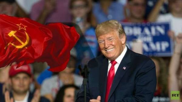 ترامب يقرر إحياء الاتحاد السوفيتي!
