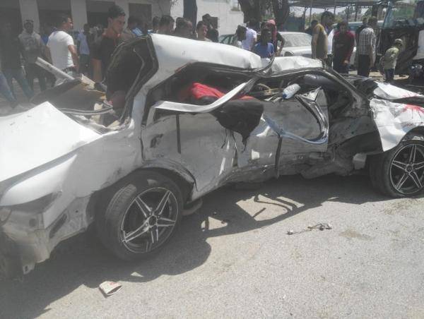 وفاتان وإصابة بتصادم شاحنة ومركبة في البلقاء (صور)
