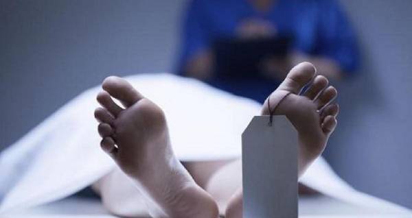 استيقظ خلال تكفينه..وحل إمام المسجد مكانه