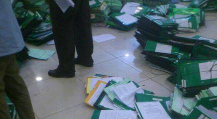 مستودع ملفات قضايا محكمة شمال عمان.. من المسؤول عن الفوضى ولماذ لا يتدخل الوزير ابو جراد .