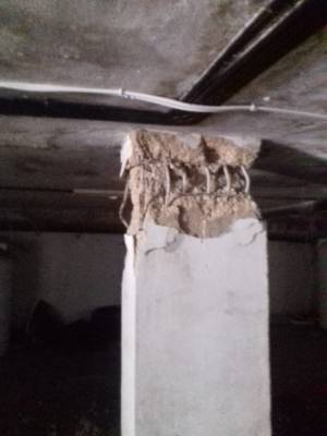 بدأ انهيار عمارة سكنية في طبربور ..والسكان يناشدون ..بالصور