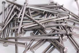 صيني يبتلع 87 مسمارا بسبب الحب