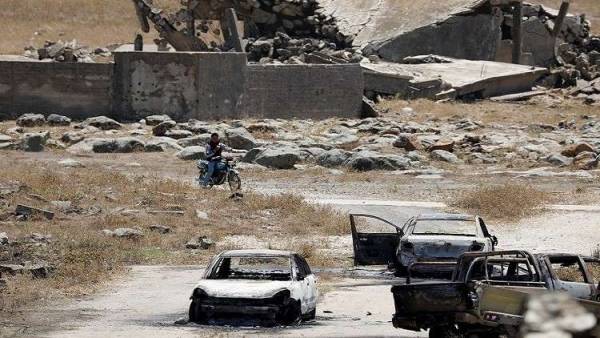 بومبيو ودي ميستورا: لا إعادة للإعمار في سوريا قبل التسوية