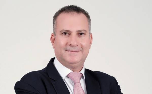 فيصل ابو الشعر كفاءة اردنية مصرفية مهاجرة .. قدره بنك ستاندر تشارترد ومنحه اهم المناصب