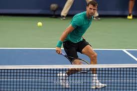 الأمطار توقف مباراة ديميتروف ودجوكوفيتش