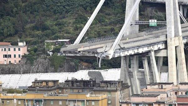 إيطاليا تعلن حالة الطوارئ بعد انهيار جسر أودى بحياة العشرات