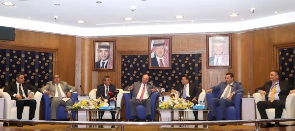 الفايز : المطلوب وضع مشروع قانون جديد للضريبة يستجيب للتوجيهات الملكية السامية