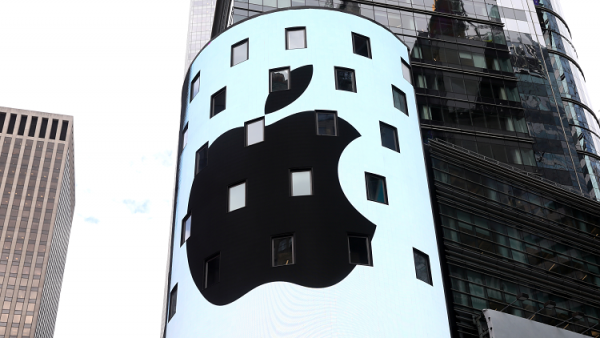 طفل يتمكن من اختراق شبكة حواسيب شركة آبل!