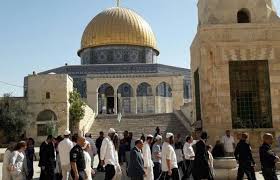 أوقاف القدس تحذر إسرائيل من أي قرار يمس بإسلامية الأقصى