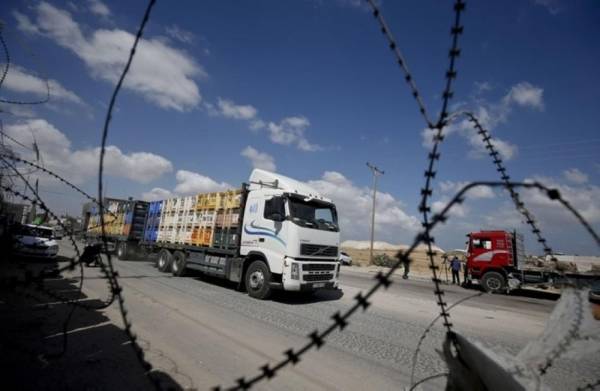 ترامب يعاقب الفلسطينيين مالياً.. والسلطة ترفض الخضوع!